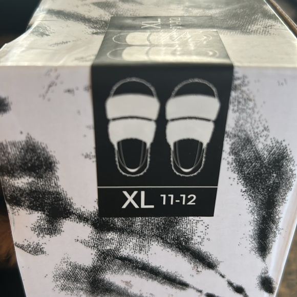 Animal print slippers - Picture 2 of 4